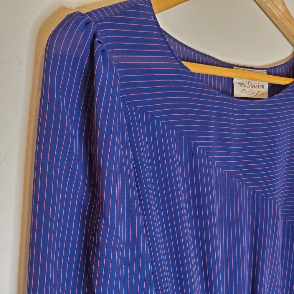 Out of Line Blue Gathered Vintage Midi Dress with Angular Red Stripes - Picture 4 of 16